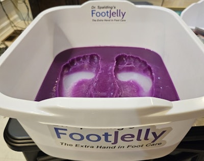 FootJelly can be used in any salon as part of the services, with clients being up-charged for the add-on service.