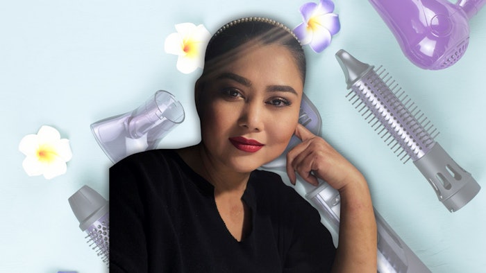 Get to know Jada Santi (@jadahairandbalayage). She is a hair color specialist at Jada Hair & Balayage in Bloomingdale, IL.