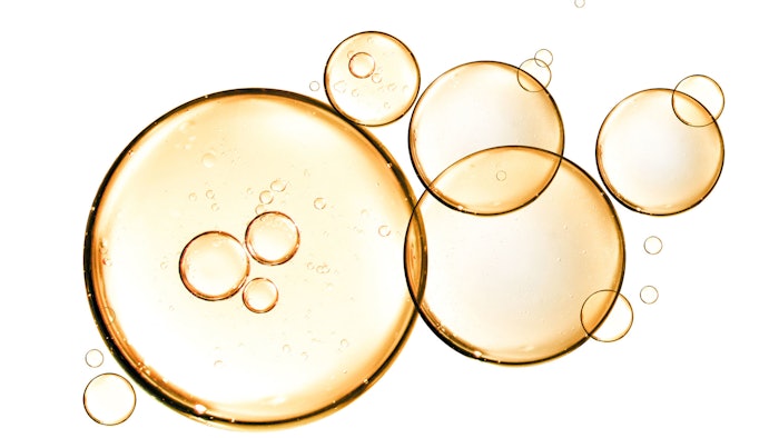 bubbles-oil-cosmetic-formulation-concept