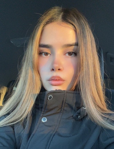 Yatzy M.C (@nails.by.yatzy) is a nail technician in Orlando, Florida.