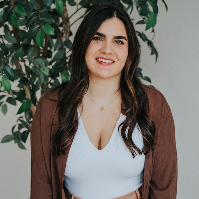 Adele Nuzzolese headshot