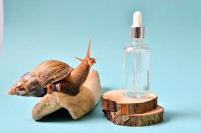 Snail mucin or slime has been the beauty industry's star for several years, thanks to its known hydrating, plumping and skin-smoothing benefits.