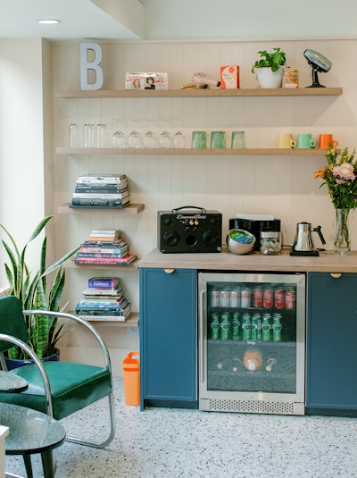 B Parlor Salon Interior