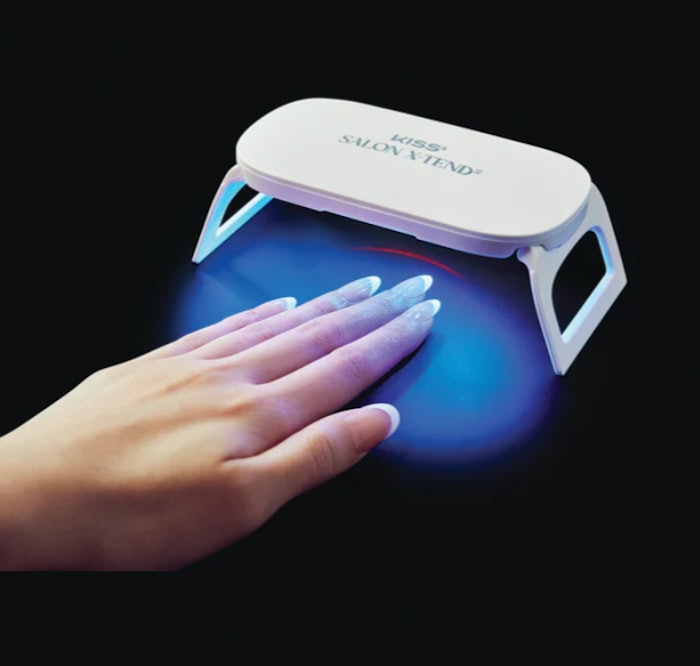 The collection will also introduce a new Salon X-tend individual kit which has a blue magnetic finish, Changed, and a new Starter Kit with a glitter design, Idol.