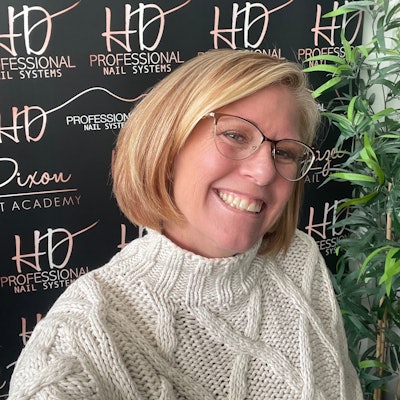 Carrie Timmons headshot