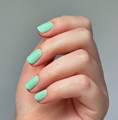 Mint green nails by @bykatiestannard