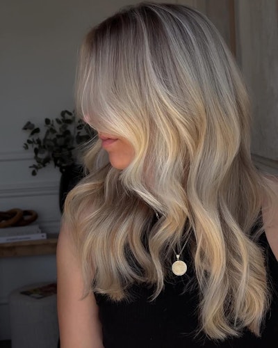 We love this buttery blonde from @hairbyskd!