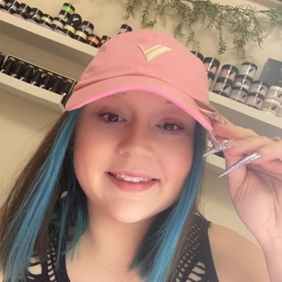 BJ (@bjnailedit) headshot