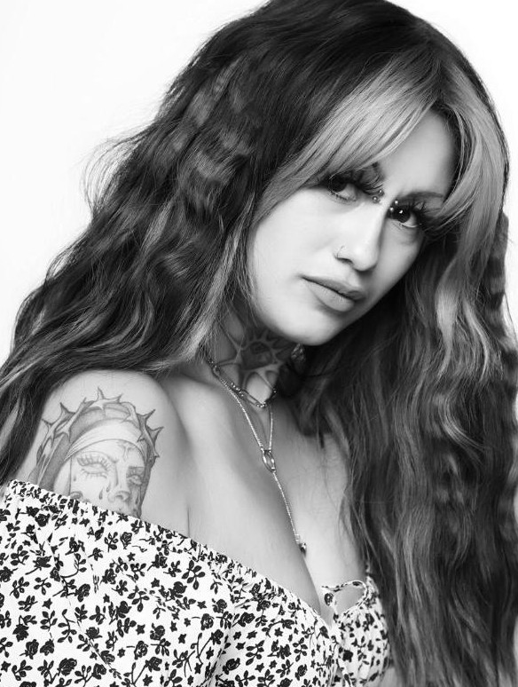 Lynda Peterson B&amp;W headshot