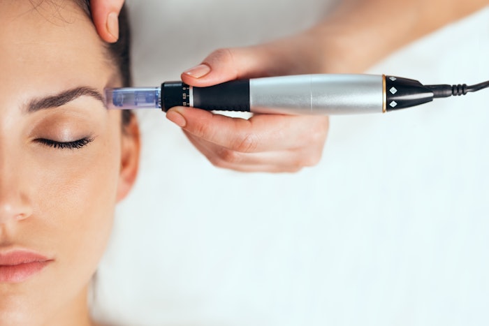 The Peptide C Concentrate acts as a clinical antioxidant guard and treatment, supplying a blend of wound healing agents to compromised skin barriers after treatments like microneedling.