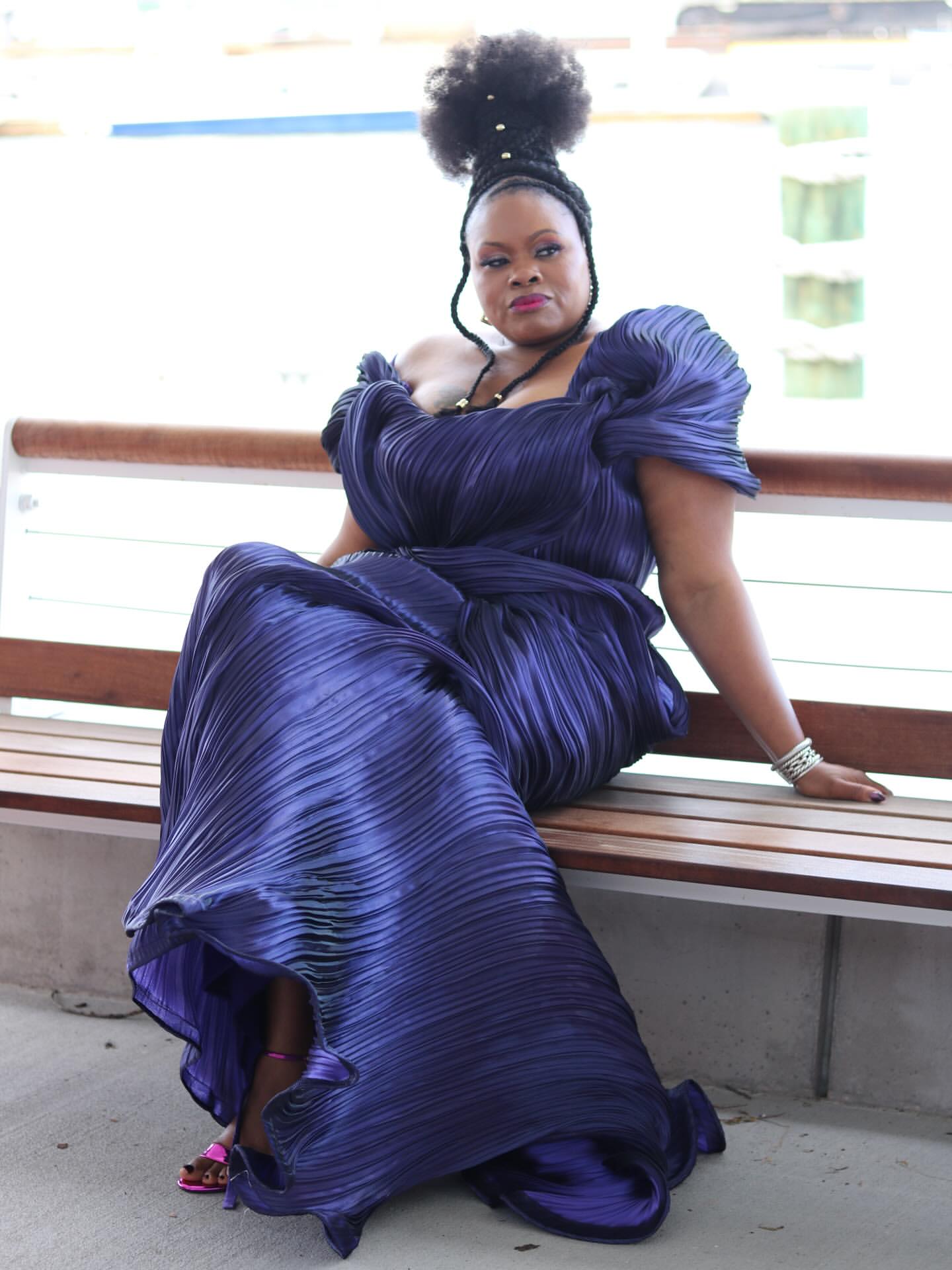 Neal is a visionary educator, speaker and equity, justice and liberation consultant who is actively dismantling textural and racial barriers within the professional hair industry.