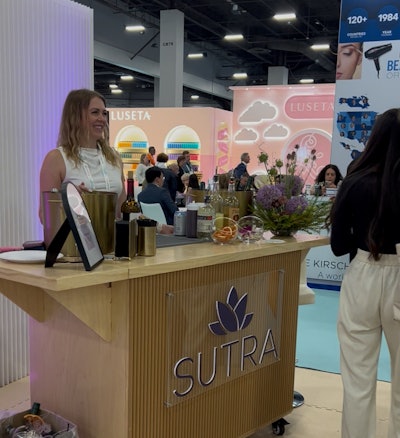 Sutra Beauty's open bar for attendees.