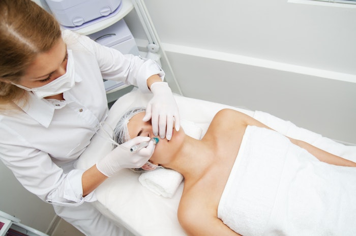 RapidLash is in high demand in the aesthetics industry, making it a valuable addition to your business' retail offerings.