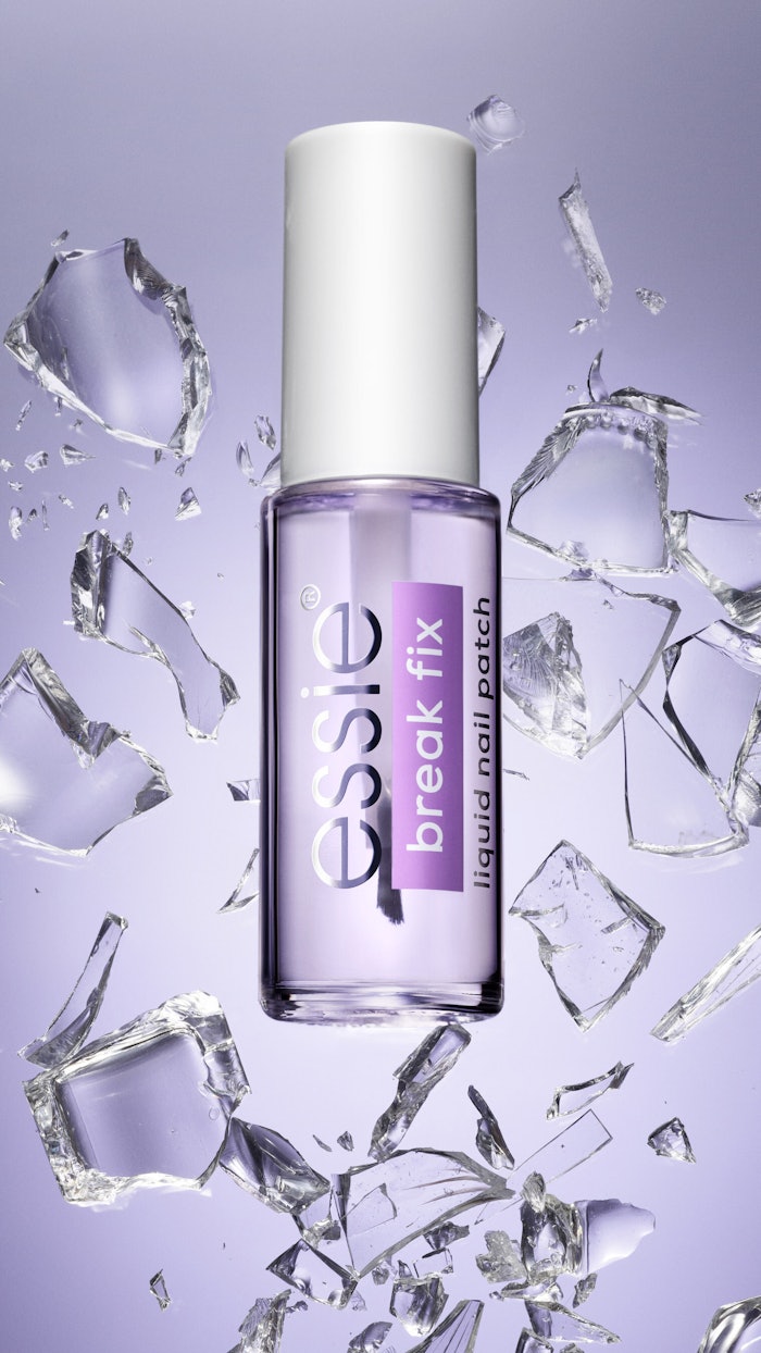 Essie Break Fix Still03 9x16 300 Dpi