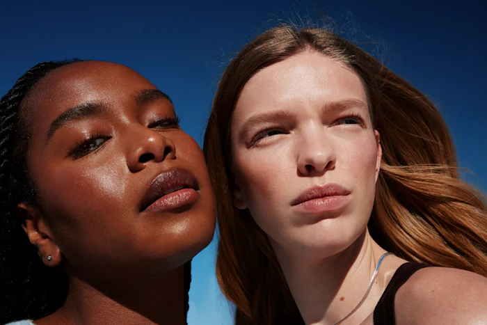 Ilia Beauty’s Sun Serum Mineral Sunscreen SPF 50 further underscores how sunscreen is being redefined through the rise of hybrid formats that merge protection, skin care treatment and sensorial experience into a single step.