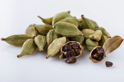 Ventós' cardamom oil blend delivers a warm, spicy and cineolic profile, bringing depth and brightness to both savory flavor systems and aromatic fragrance compositions.
