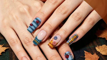 Vintage Wilds Nail Look