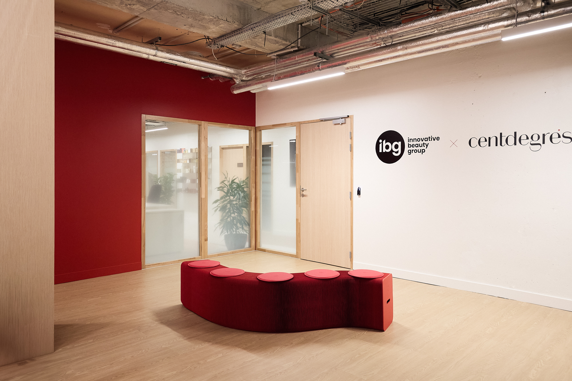 Xavier Leclerc de Hauteclocque, founder and CEO of IBG, said, 'Webpac and Avantade bring some of the most innovative sourcing and e-commerce technologies in the market—a perfect complement to our current unique offering.'